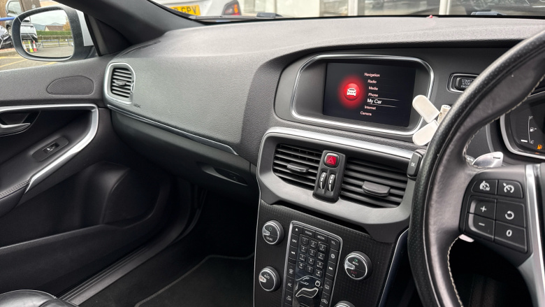 Volvo V40 T3 [152] R DESIGN Edition 5dr Geartronic Petrol Hatchback